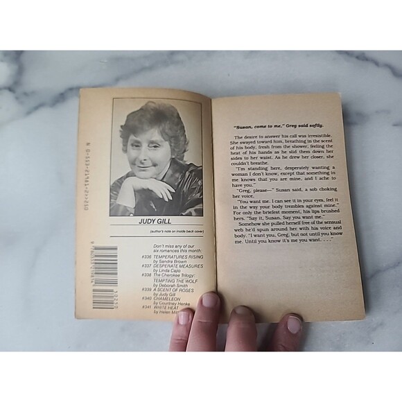 The Scent Of Roses By Judy Gill Paperback - Picture 2 of 10